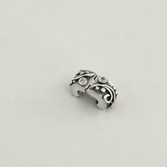 Pandora Sterling Silver Clear CZ Tendril Swirl Clip Rare Retired Bead Charm - Picture 5 of 6